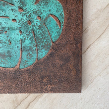 गैलरी व्यूवर में इमेज लोड करें, Copper Palm Leaf Metal Wall Art by Evolve India
